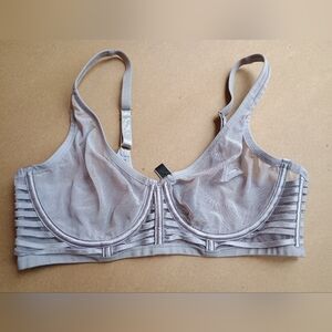 Victoria's Secret Very Sexy Unlined Plunge Bra Sheer 36C Gray